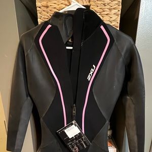 New With Tags, Never Worn, Size Large, 2XU Full Sleeve Wetsuit